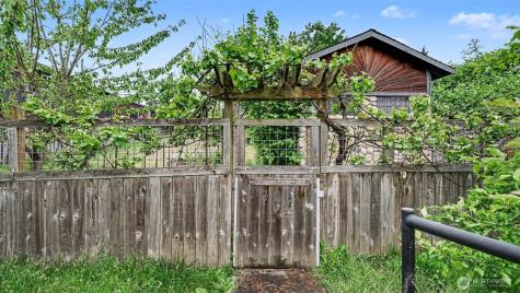 926 E Marine View Drive Everett WA 98201