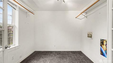 926 E Marine View Drive Everett WA 98201