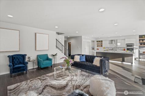 21713 SE 256th Place Maple Valley WA 98038
