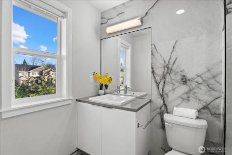 21713 SE 256th Place Maple Valley WA 98038