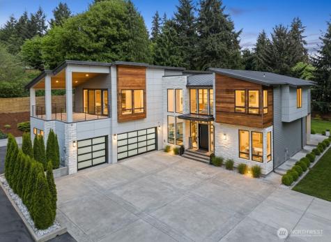 9824 Fruitland Avenue E Puyallup WA 98373