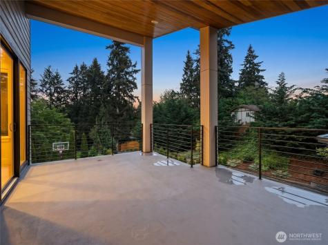 9824 Fruitland Avenue E Puyallup WA 98373