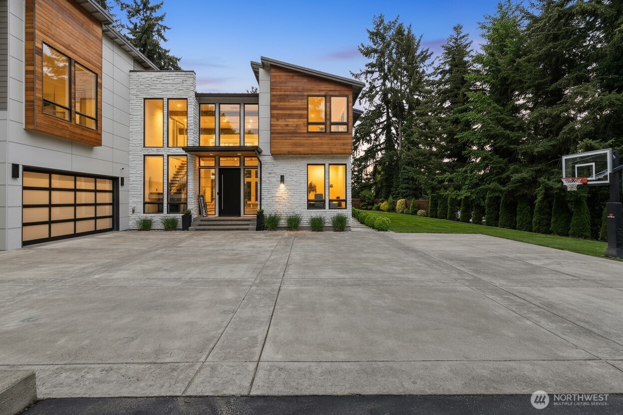 9824 Fruitland Avenue E Puyallup WA 98373