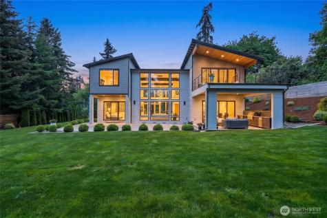 9824 Fruitland Avenue E Puyallup WA 98373