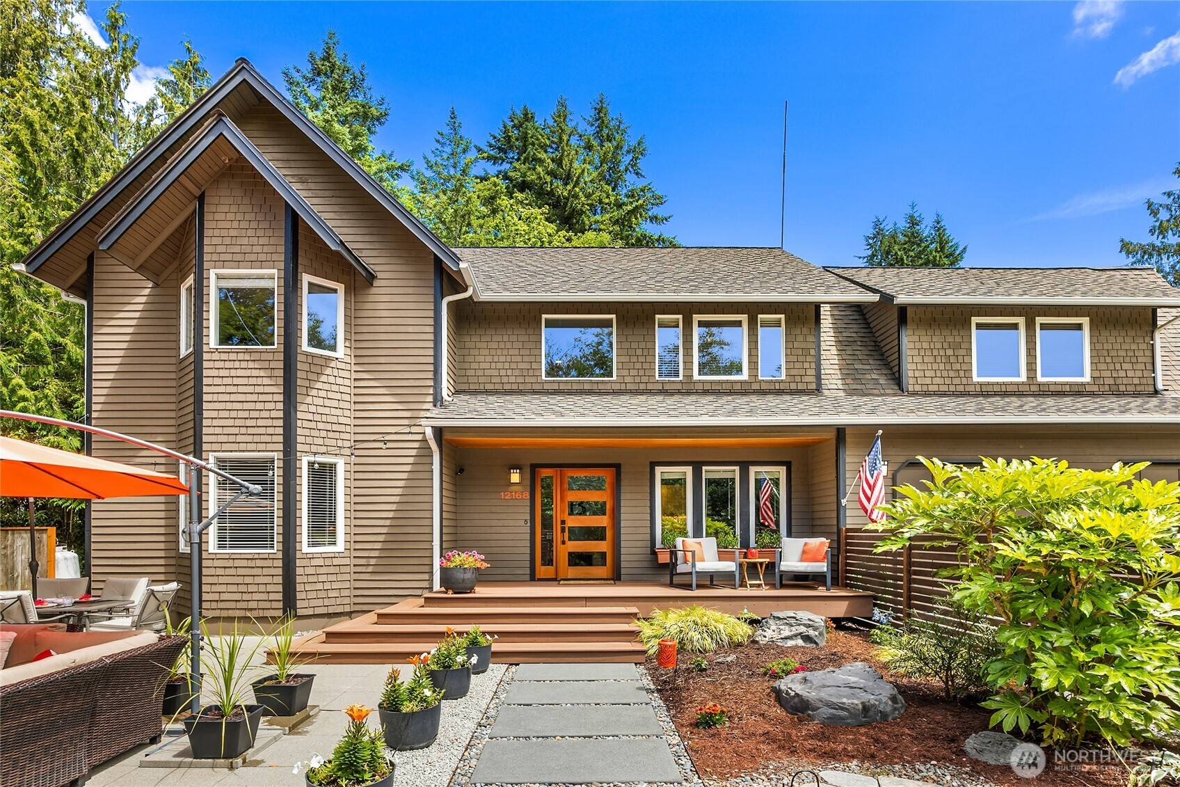 12168 Viewcrest Place NE Bainbridge Island WA 98110