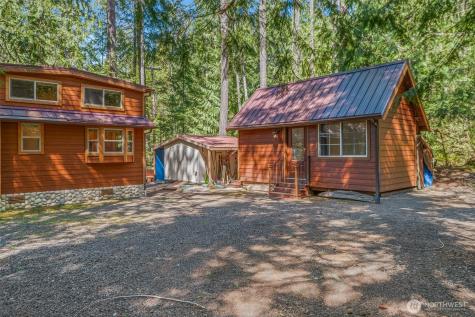 70 N Staircase Drive Hoodsport WA 98548