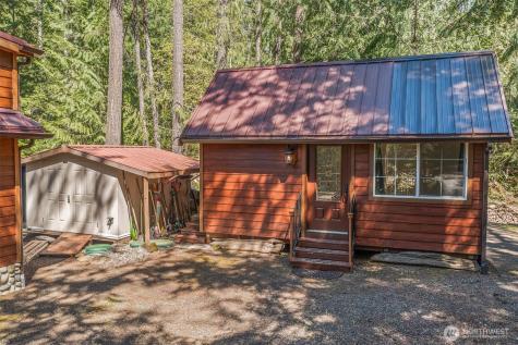 70 N Staircase Drive Hoodsport WA 98548