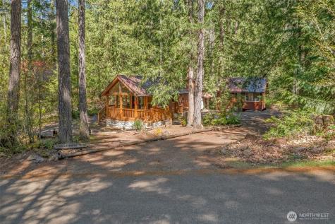70 N Staircase Drive Hoodsport WA 98548