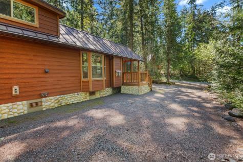 70 N Staircase Drive Hoodsport WA 98548
