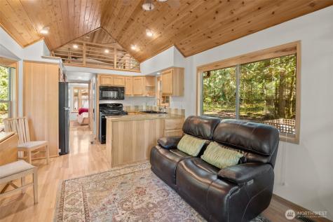 70 N Staircase Drive Hoodsport WA 98548