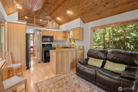 70 N Staircase Drive Hoodsport WA 98548