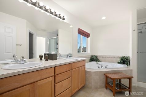 14625 Meridian Drive SE Lynnwood WA 98087