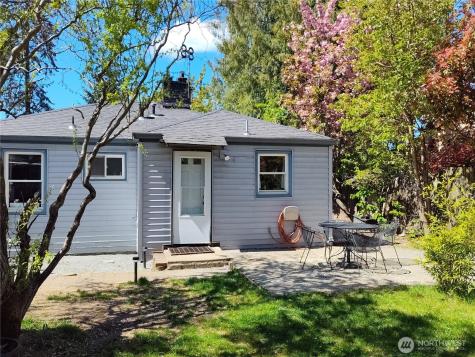 14818 5th Avenue NE Shoreline WA 98155