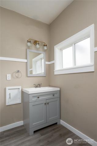 4112 S Park Avenue Tacoma WA 98418