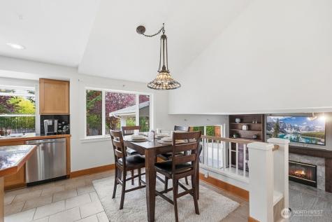 1728 Amber Boulevard Puyallup WA 98372