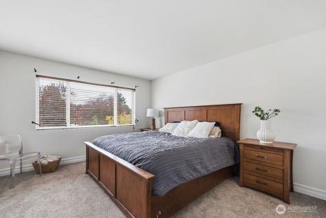 1728 Amber Boulevard Puyallup WA 98372