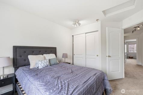 1728 Amber Boulevard Puyallup WA 98372