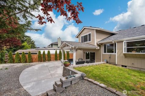 1728 Amber Boulevard Puyallup WA 98372