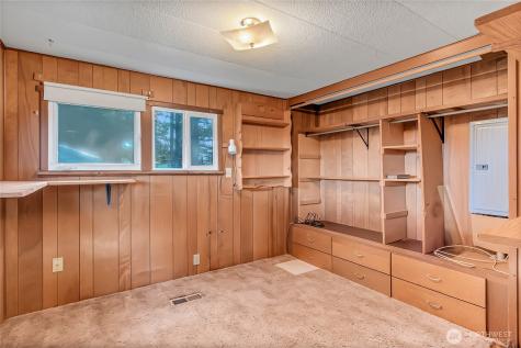 9314 Canyon Road E Puyallup WA 98371