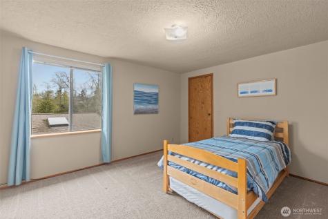 17373 Woodcrest Drive NE Bothell WA 98011