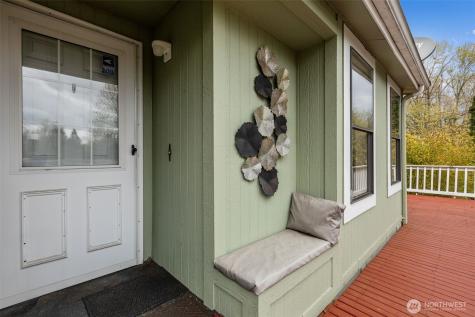 17373 Woodcrest Drive NE Bothell WA 98011