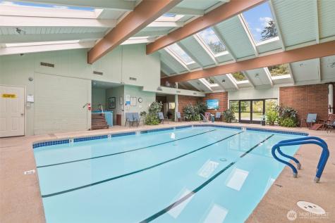 17373 Woodcrest Drive NE Bothell WA 98011