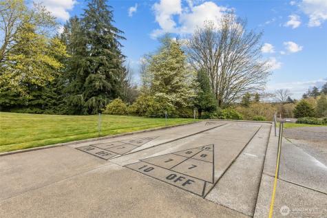 17373 Woodcrest Drive NE Bothell WA 98011