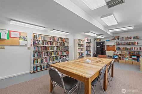 17373 Woodcrest Drive NE Bothell WA 98011