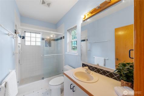 2337 West Beach Road Oak Harbor WA 98277