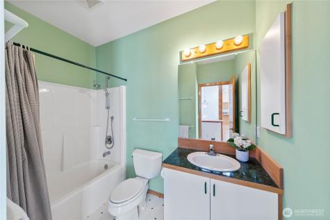 2337 West Beach Road Oak Harbor WA 98277