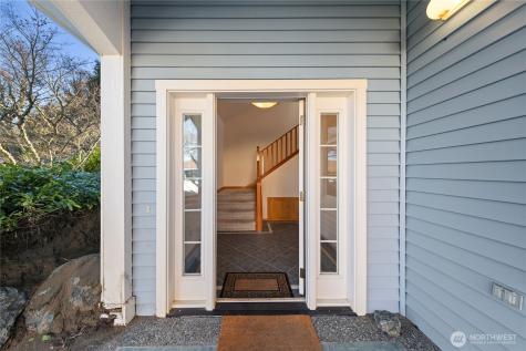 2337 West Beach Road Oak Harbor WA 98277