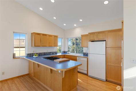 2337 West Beach Road Oak Harbor WA 98277
