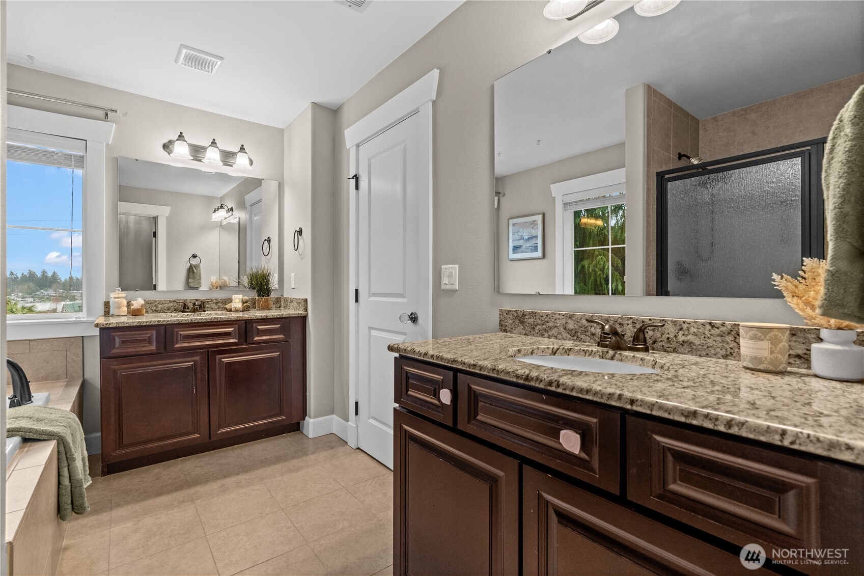 2011 Sumner Tapps Highway E Bonney Lake WA 98391