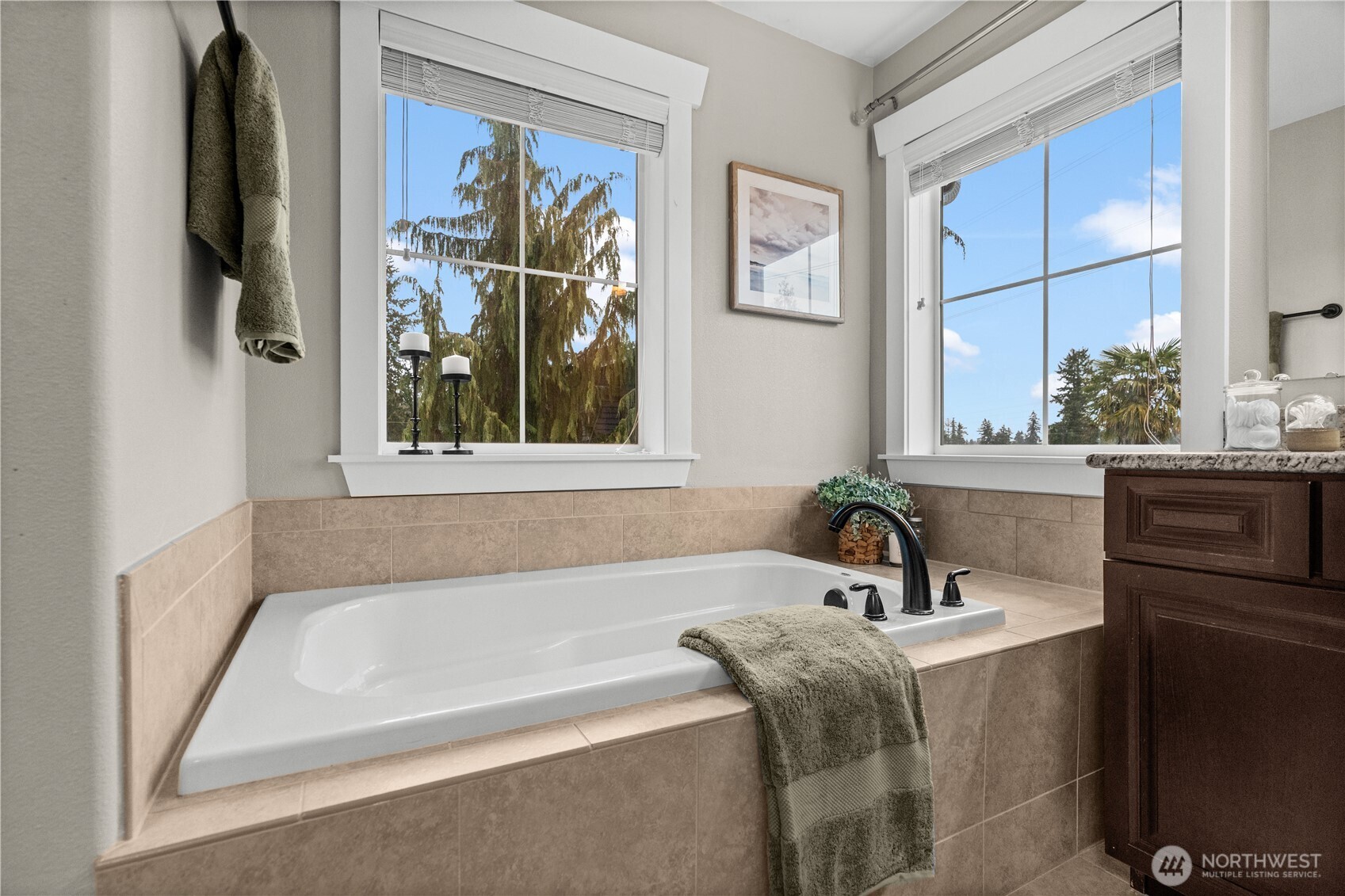 2011 Sumner Tapps Highway E Bonney Lake WA 98391