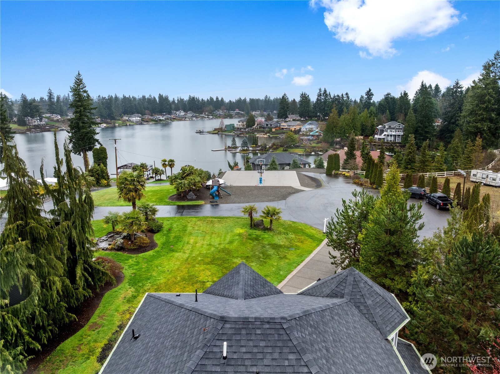 2011 Sumner Tapps Highway E Bonney Lake WA 98391