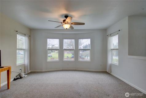 3196 Hawks Prairie Road Oak Harbor WA 98277
