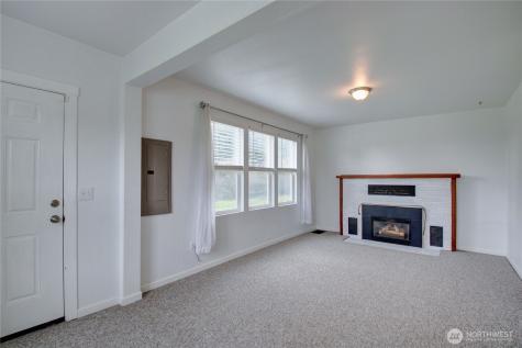 3196 Hawks Prairie Road Oak Harbor WA 98277