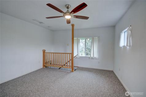3196 Hawks Prairie Road Oak Harbor WA 98277