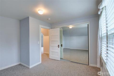3196 Hawks Prairie Road Oak Harbor WA 98277