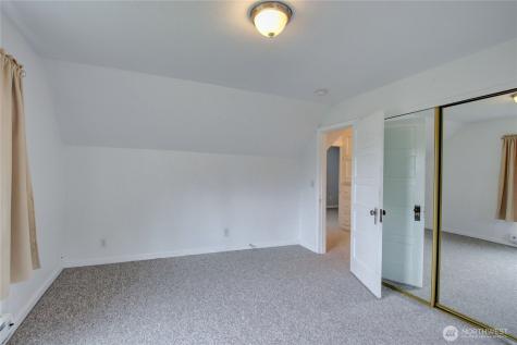 3196 Hawks Prairie Road Oak Harbor WA 98277