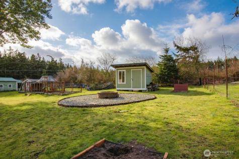 3196 Hawks Prairie Road Oak Harbor WA 98277