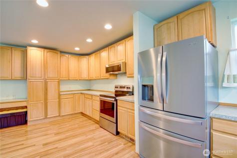 3196 Hawks Prairie Road Oak Harbor WA 98277