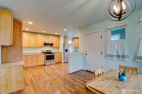 3196 Hawks Prairie Road Oak Harbor WA 98277