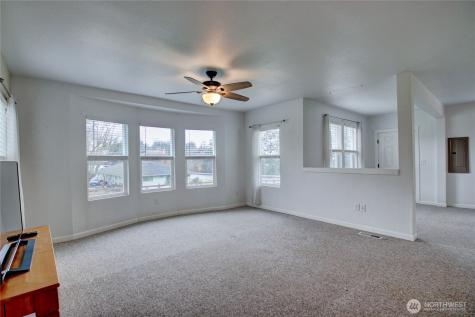 3196 Hawks Prairie Road Oak Harbor WA 98277