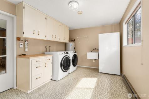 2403 Elliott Avenue NW Olympia WA 98502