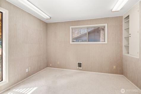 2403 Elliott Avenue NW Olympia WA 98502