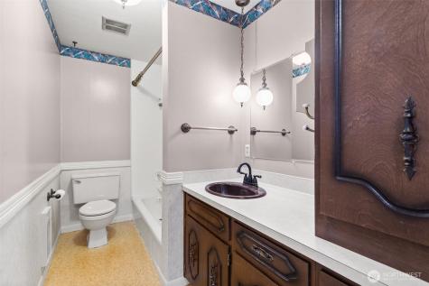 2403 Elliott Avenue NW Olympia WA 98502