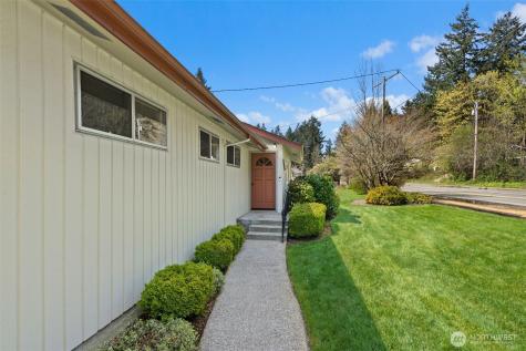 2403 Elliott Avenue NW Olympia WA 98502