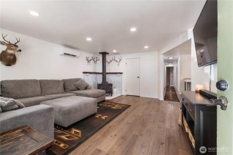 408 Cothary Street Wilkeson WA 98396