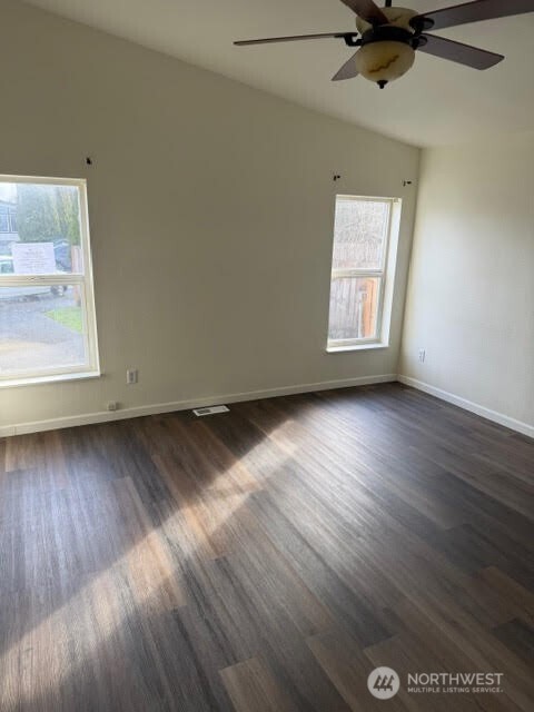 1905 Honeysuckle Lane Centralia WA 98531